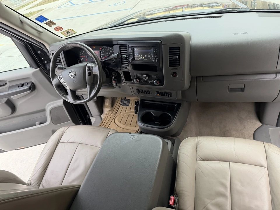 2017 Nissan NV3500 - Image 15 of 21