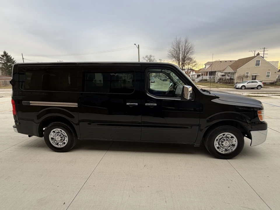2017 Nissan NV3500 - Image 5 of 21