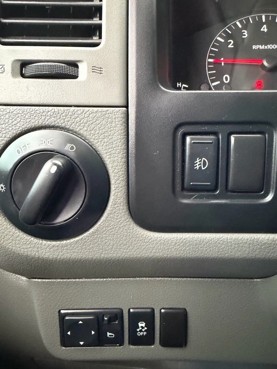 2017 Nissan NV3500 - Image 18 of 21
