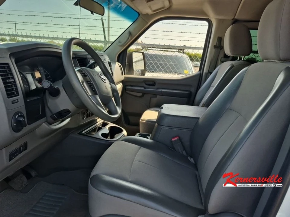 2017 Nissan NV - Image 6 of 11