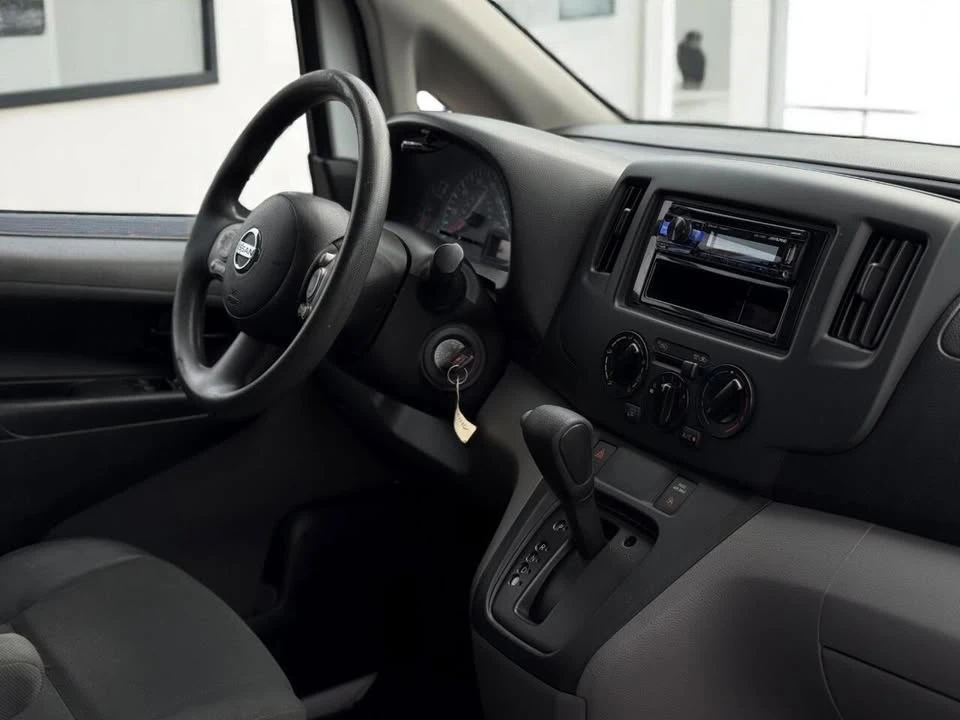 2017 Nissan NV - Image 15 of 20