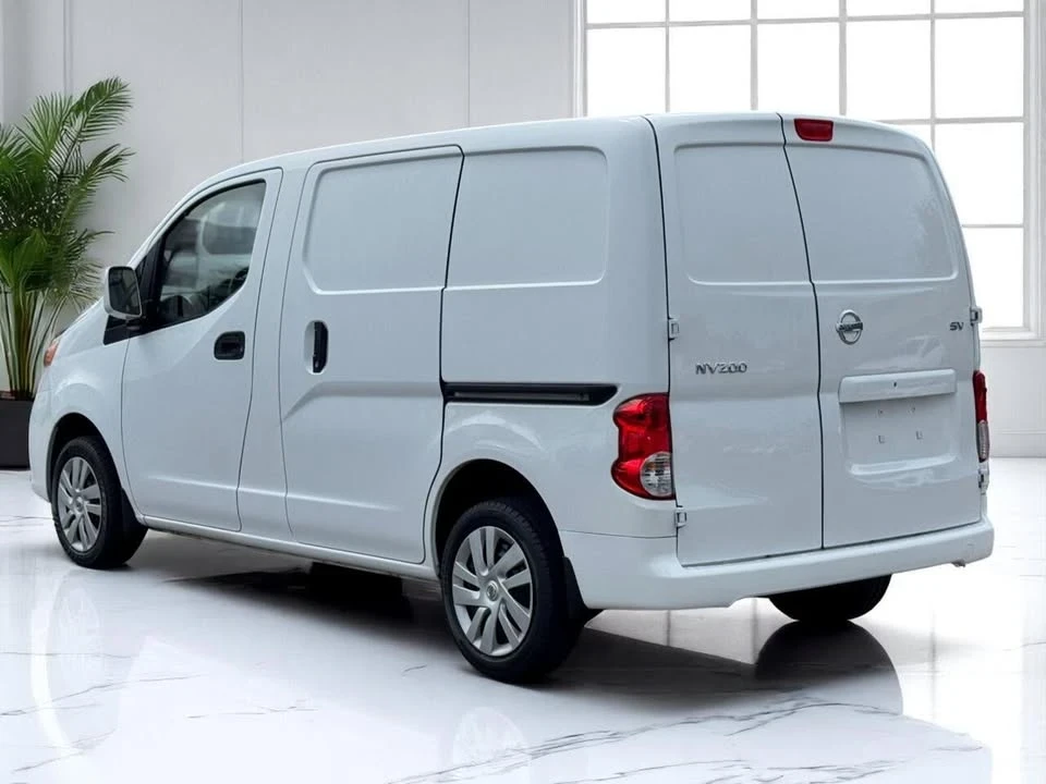 2017 Nissan NV - Image 8 of 20