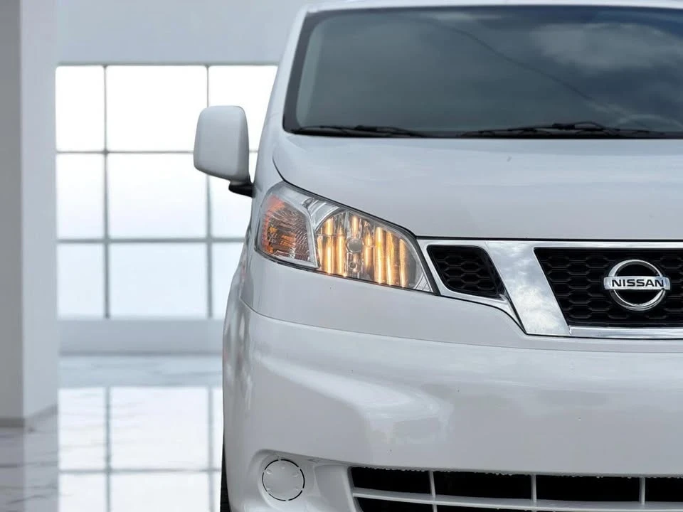2017 Nissan NV - Image 13 of 20