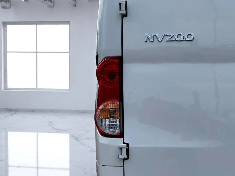 2017 Nissan NV - Image 14 of 20