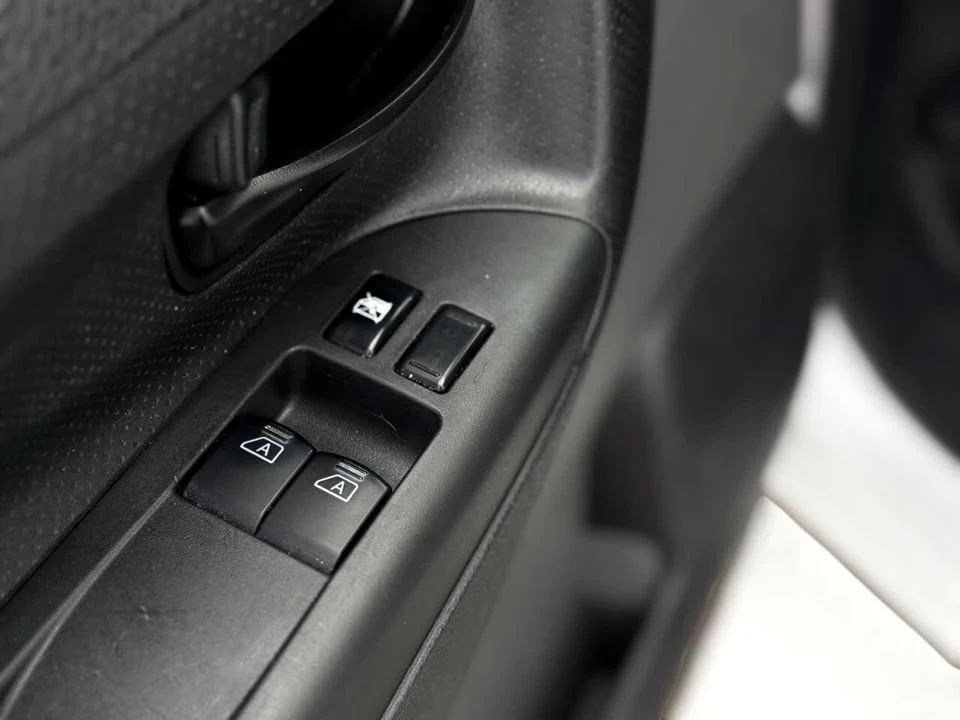 2017 Nissan NV - Image 17 of 20