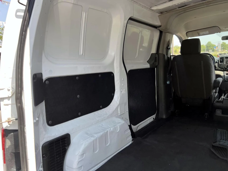 2017 Nissan NV - Image 10 of 21