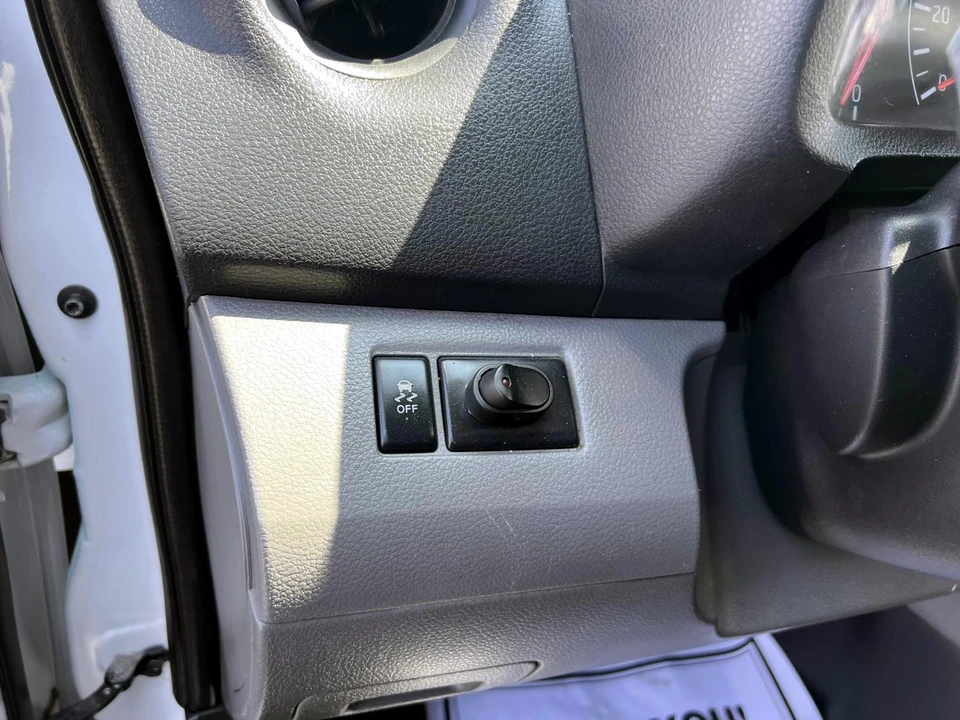 2017 Nissan NV - Image 18 of 21
