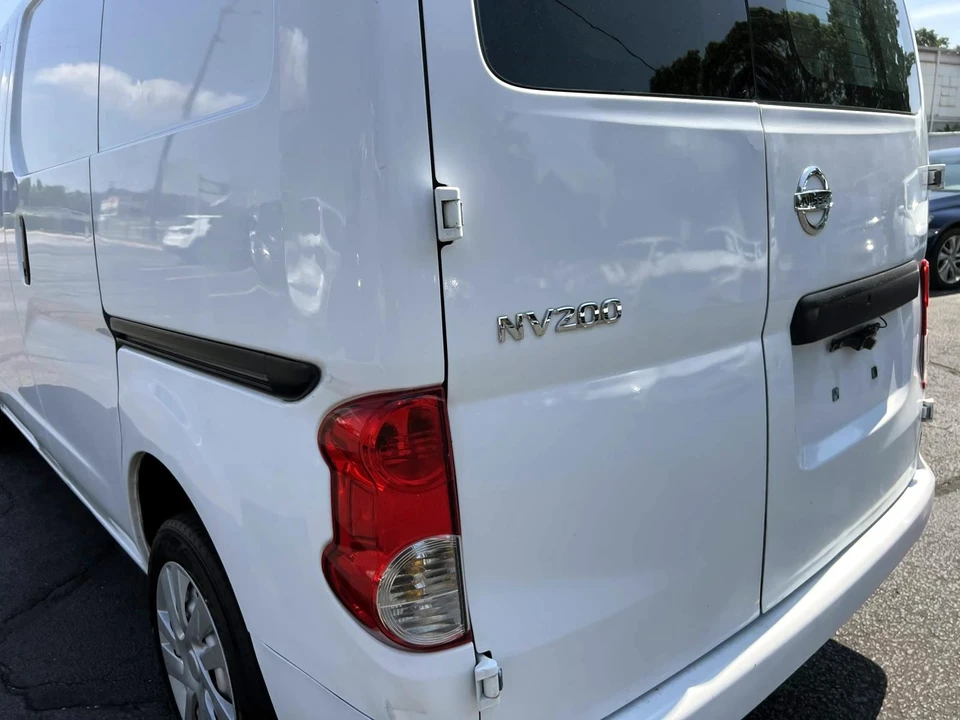2017 Nissan NV - Image 11 of 21