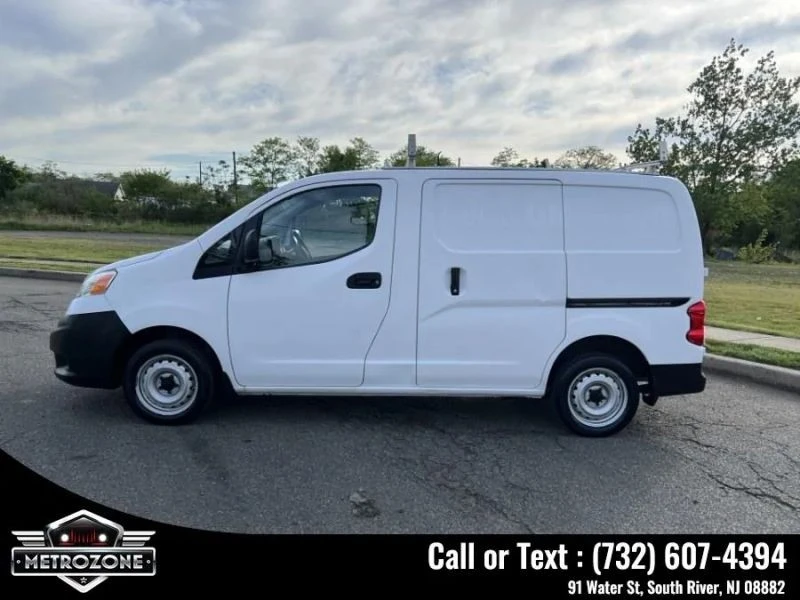 2017 Nissan NV - Image 5 of 12