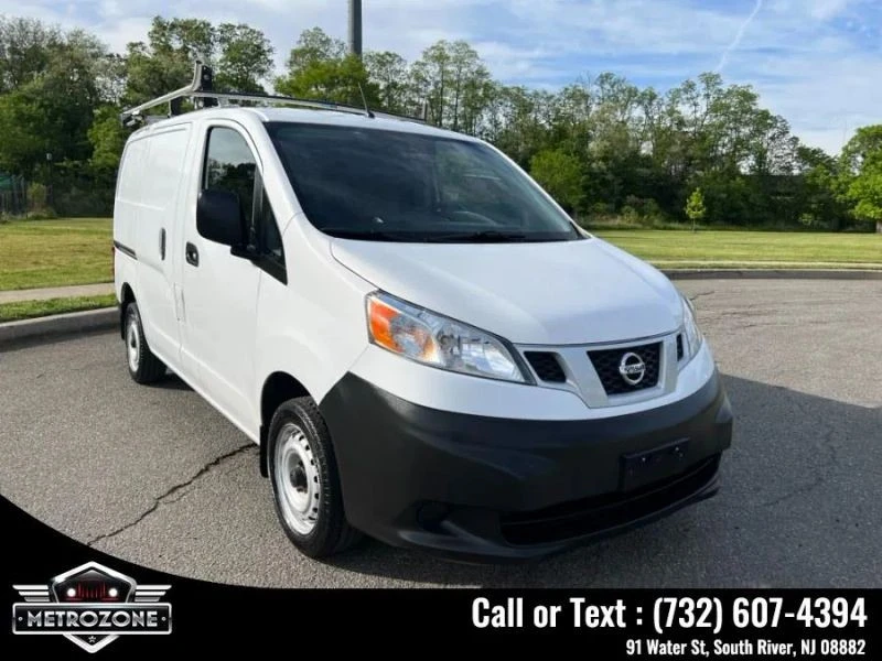 2017 Nissan NV - Image 2 of 12