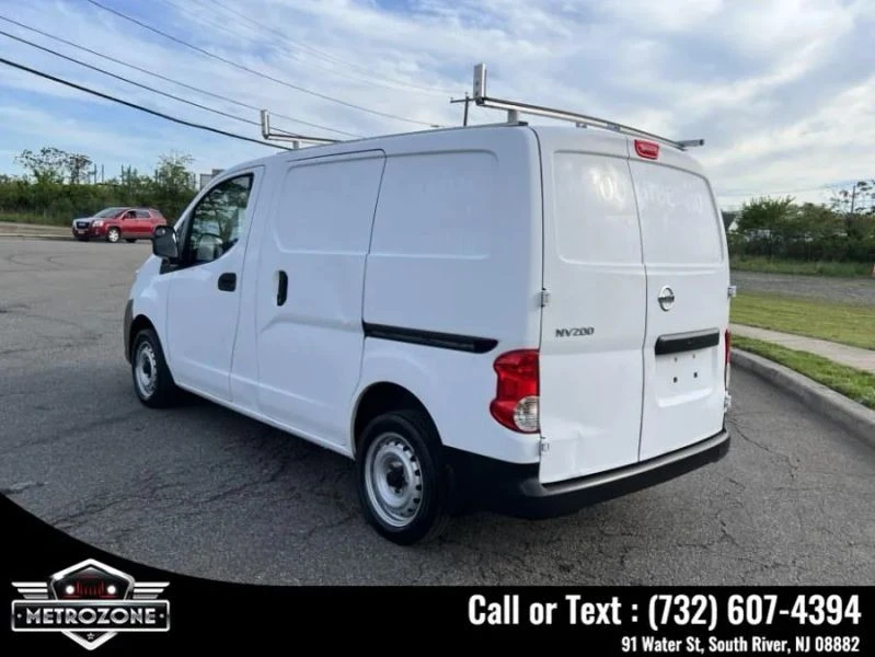 2017 Nissan NV - Image 7 of 12