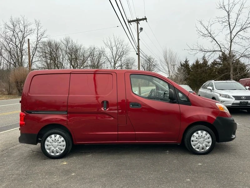 2017 Nissan NV - Image 8 of 12