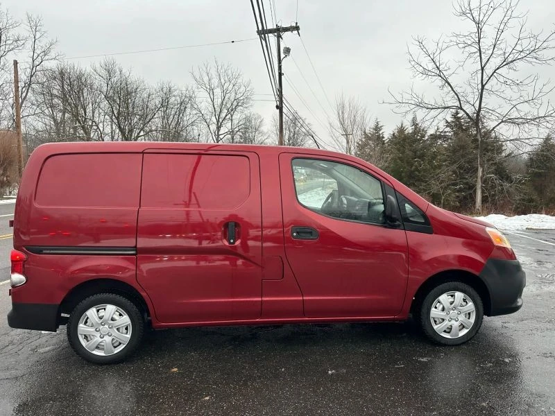 2017 Nissan NV - Image 8 of 12