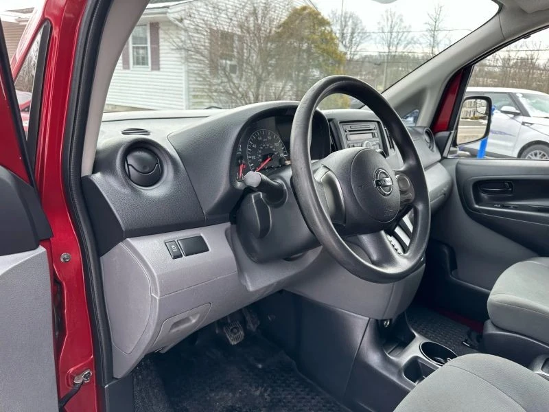 2017 Nissan NV - Image 10 of 12