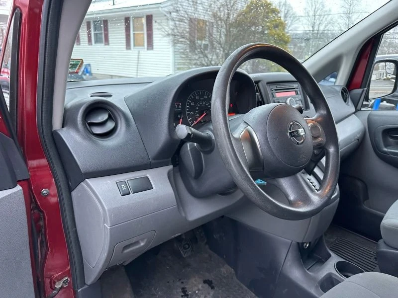 2017 Nissan NV - Image 10 of 12