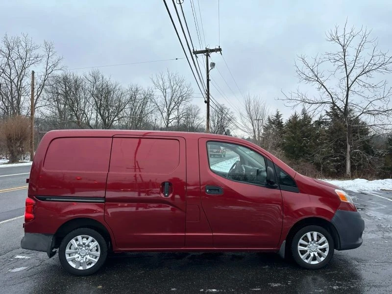 2017 Nissan NV - Image 8 of 12