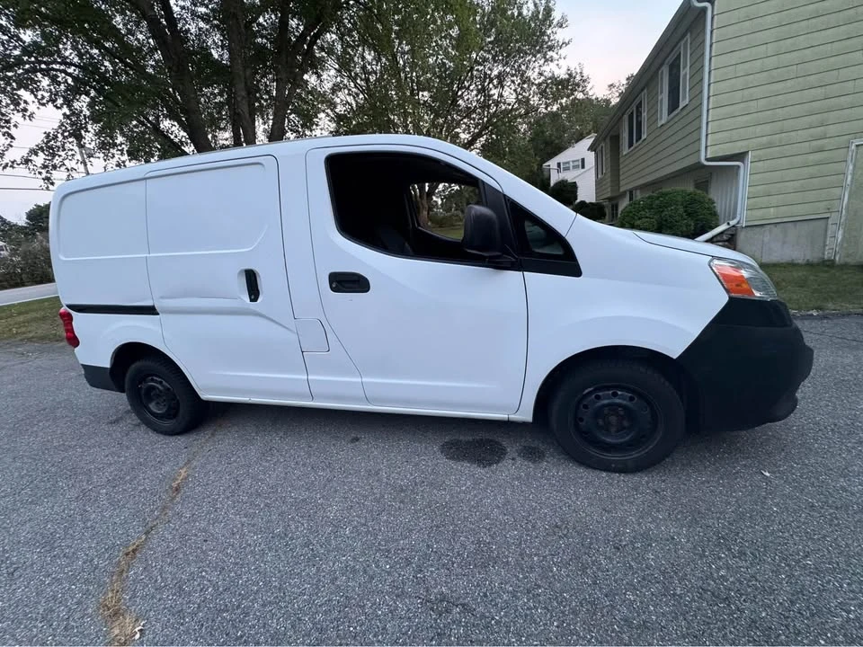2017 Nissan NV - Image 7 of 14