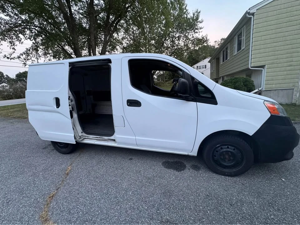 2017 Nissan NV - Image 6 of 14