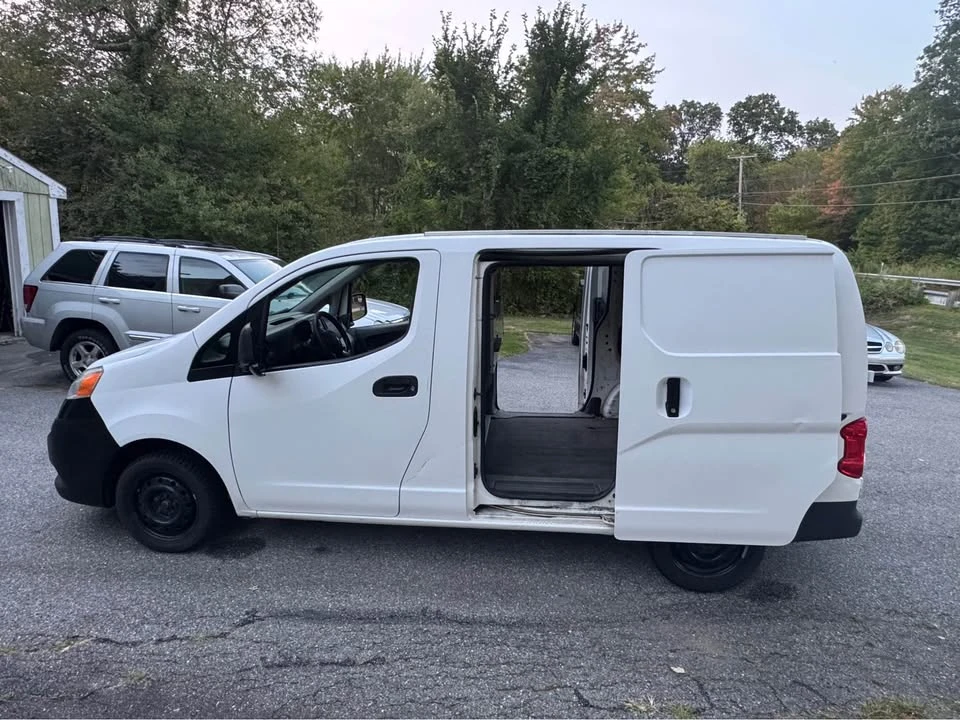 2017 Nissan NV - Image 2 of 14