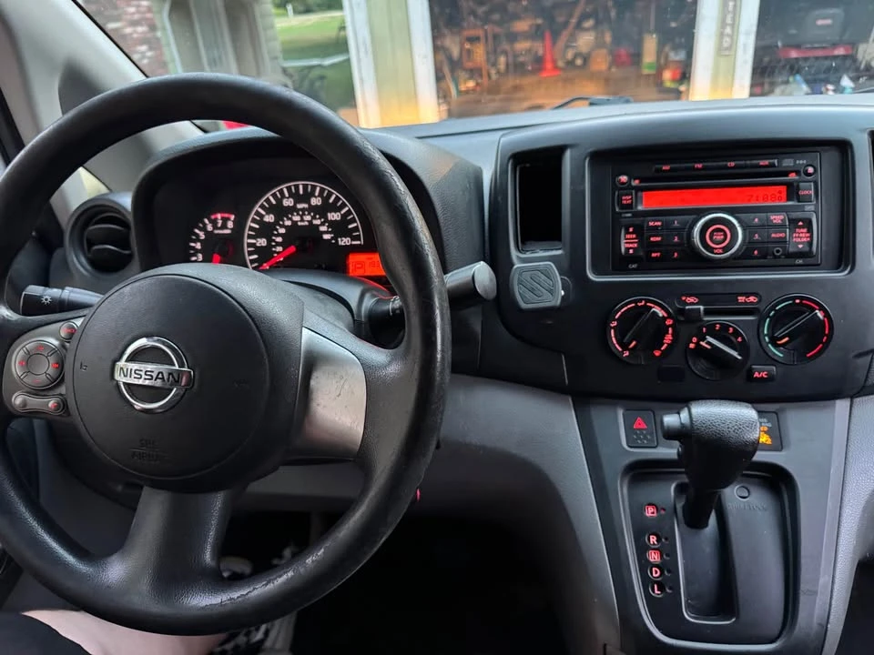 2017 Nissan NV - Image 12 of 14