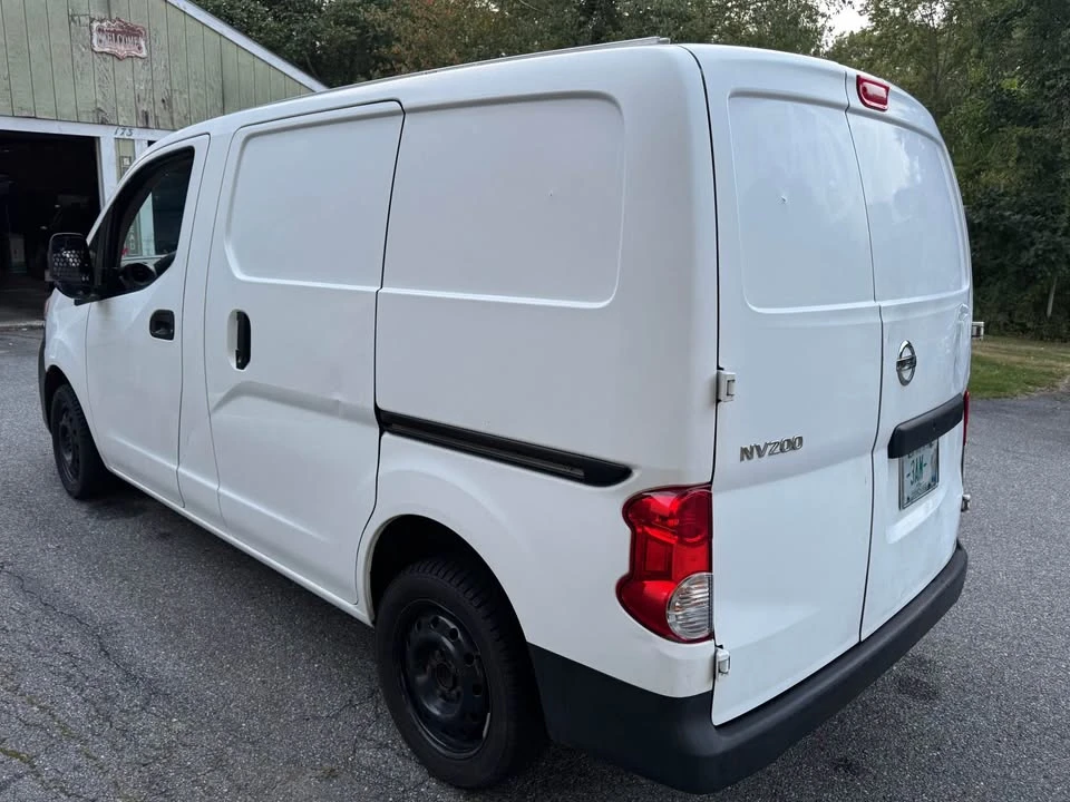 2017 Nissan NV - Image 3 of 14