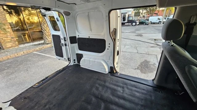 2017 Nissan NV - Image 15 of 21
