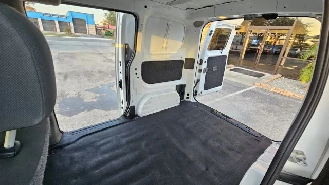 2017 Nissan NV - Image 13 of 21