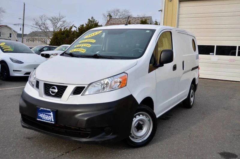 2017 Nissan NV - Image 2 of 12