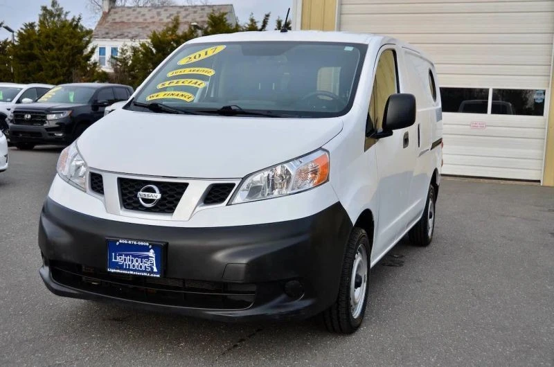 2017 Nissan NV - Image 4 of 12