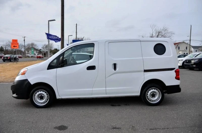 2017 Nissan NV - Image 6 of 12