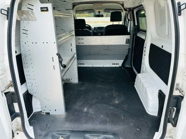 2017 Nissan NV - Image 19 of 21