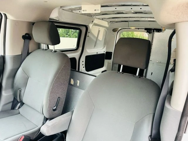 2017 Nissan NV - Image 16 of 21