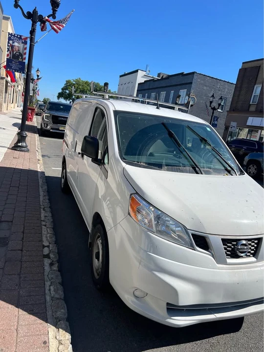 2017 Nissan NV - Image 2 of 10