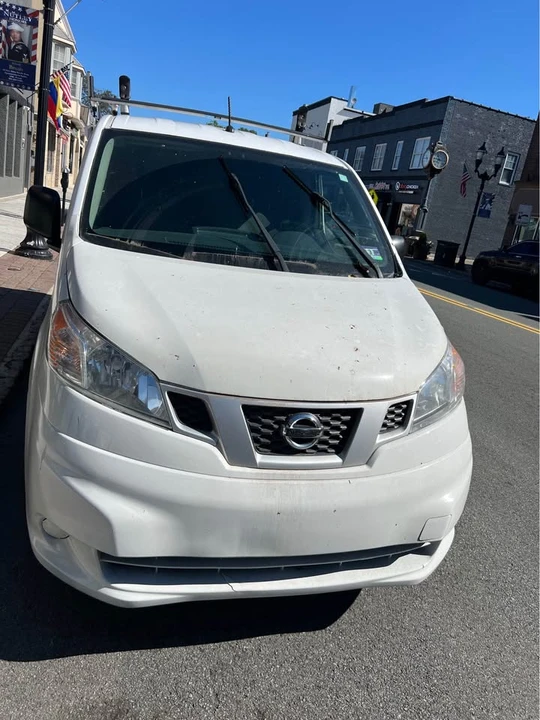 2017 Nissan NV - Image 3 of 10