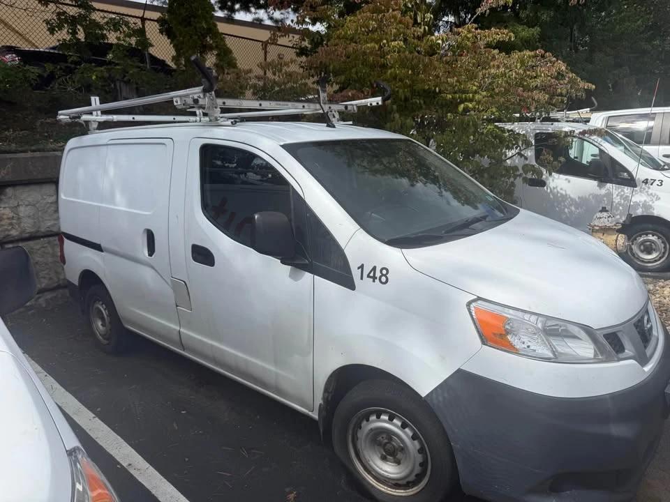 2017 Nissan NV - Image 2 of 4