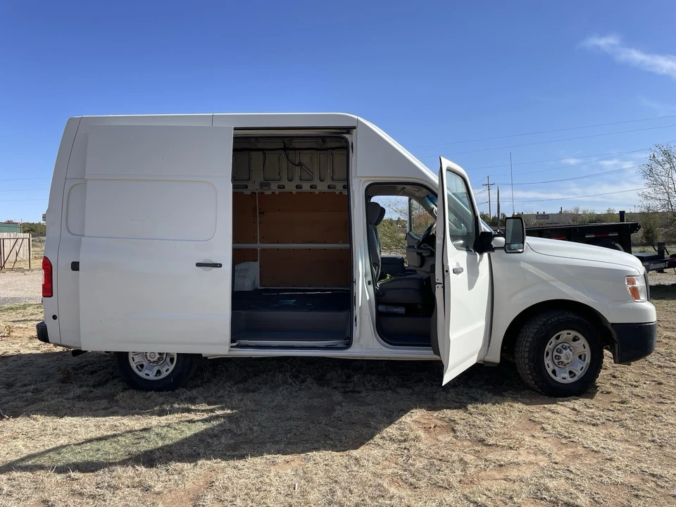 2017 Nissan NV3500 - Image 13 of 21
