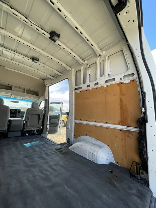 2017 Nissan NV3500 - Image 18 of 21