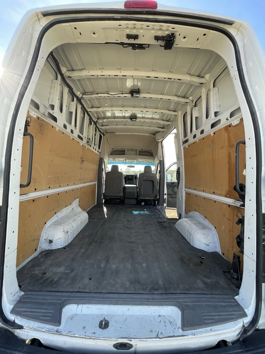 2017 Nissan NV3500 - Image 16 of 21