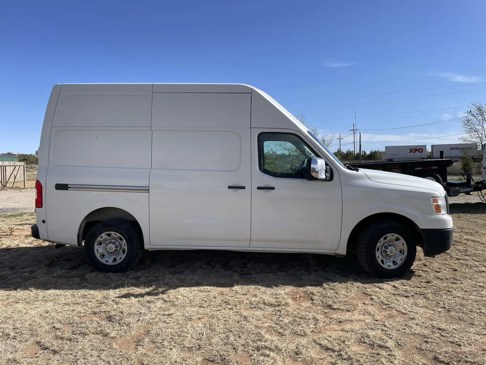 2017 Nissan NV3500 - Image 5 of 21