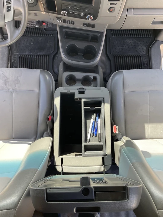 2017 Nissan NV3500 - Image 10 of 21