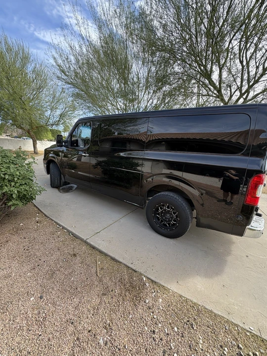 2017 Nissan NV3500 - Image 2 of 17
