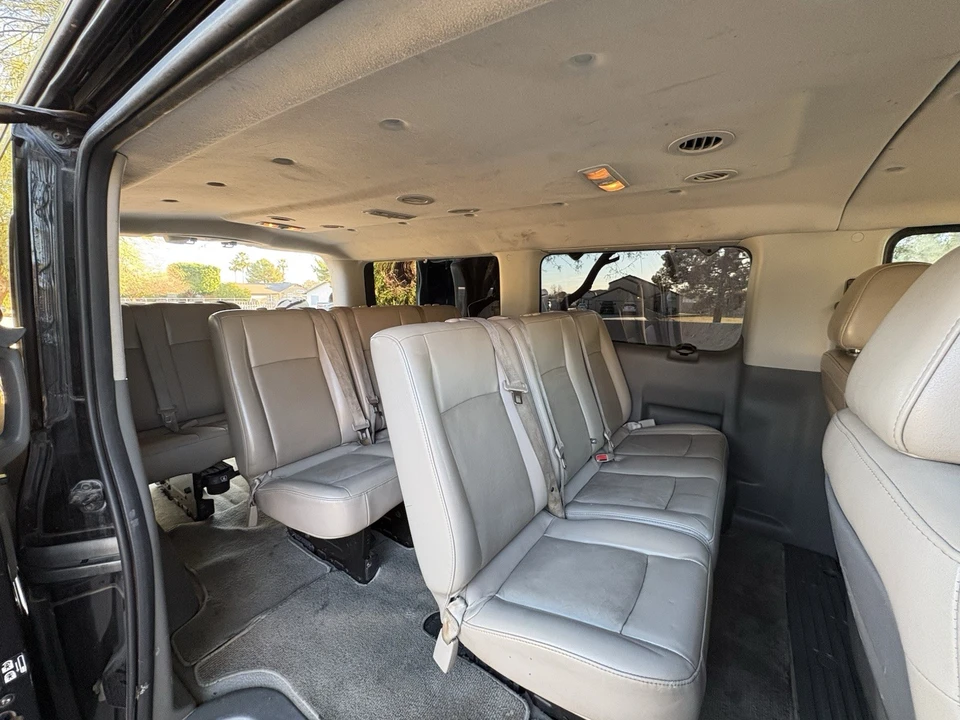2017 Nissan NV3500 - Image 9 of 17
