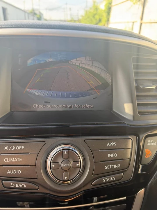 2017 Nissan Pathfinder 4th Gen - Image 10 of 10