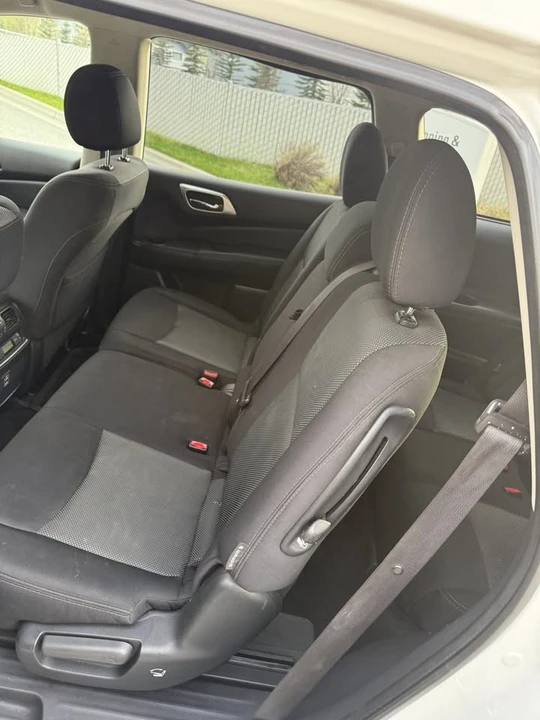 2017 Nissan Pathfinder 4th Gen - Image 18 of 18