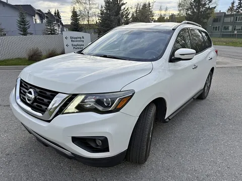 2017 Nissan Pathfinder SV