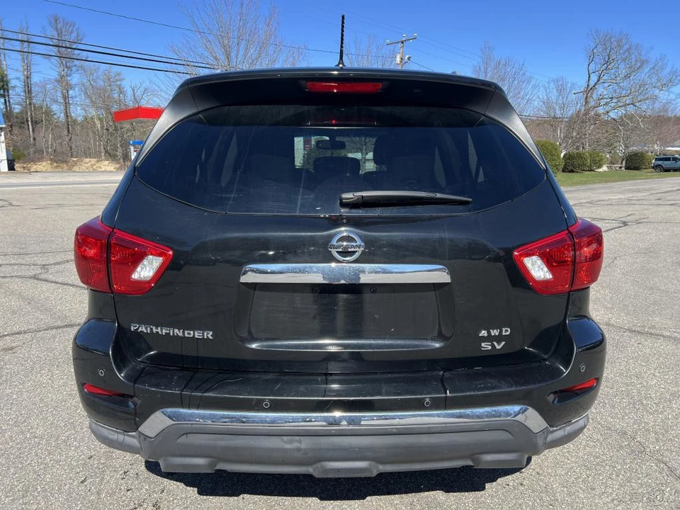 2017 Nissan Pathfinder 4th Gen - Image 4 of 12