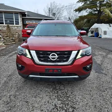2017 Nissan Pathfinder SV