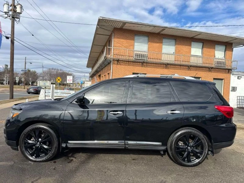 2017 Nissan Pathfinder 4th Gen - Image 10 of 12
