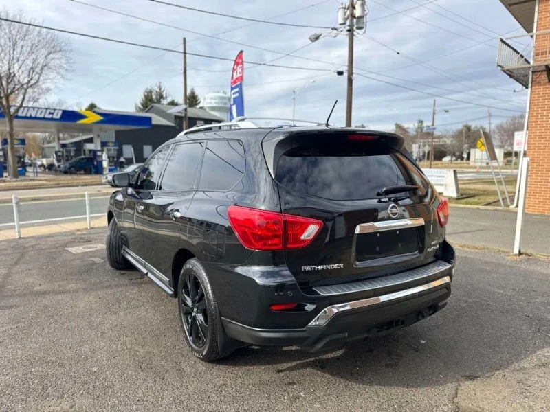 2017 Nissan Pathfinder 4th Gen - Image 11 of 12