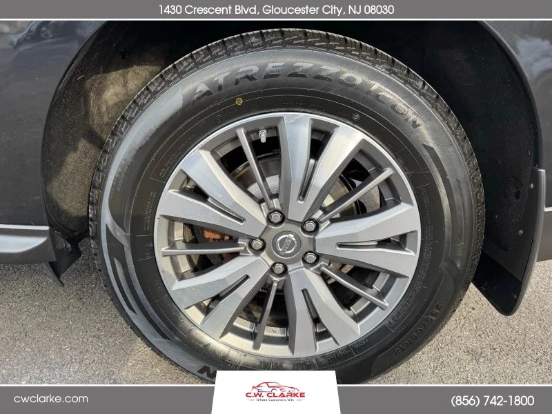 2017 Nissan Pathfinder 4th Gen - Image 10 of 12